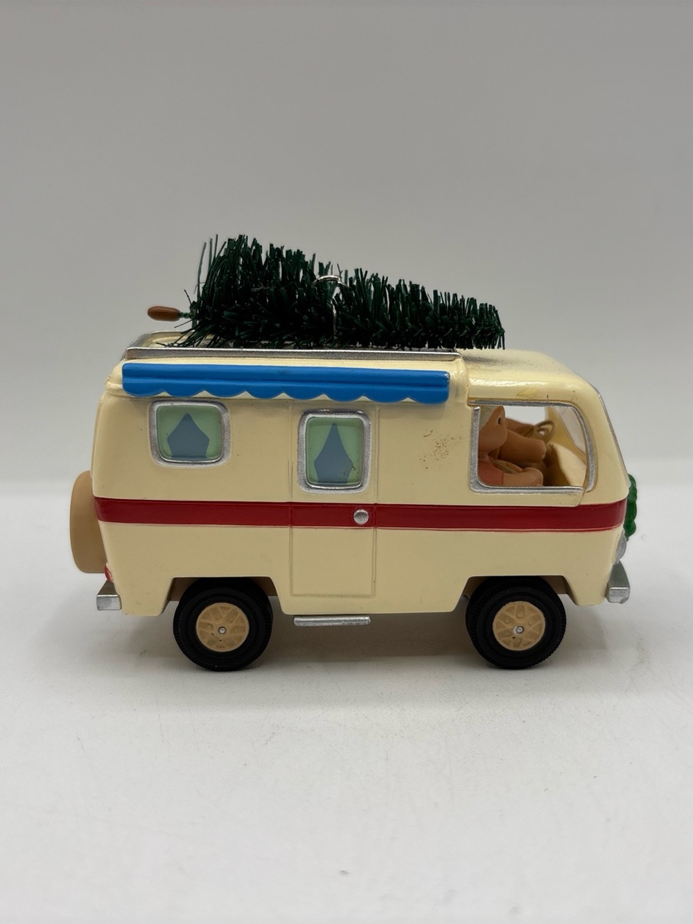 Hallmark Keepsake Ornament Dated 1995 Vintage Merry RV Handcrafted